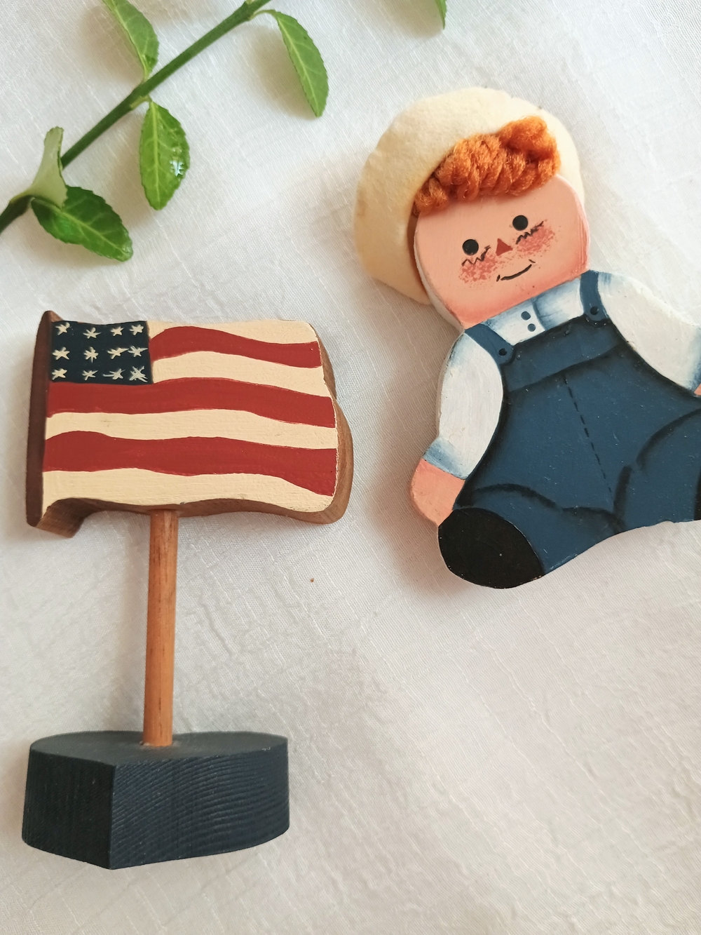 🐡 GRANNY CORE 🐡 VtG Handmade Wood Folkart Set, Raggedy Andy & Flag, Patriotic